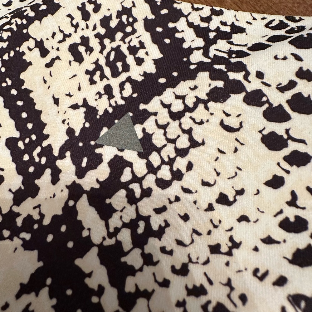 Balance Athletica Python Leggings - image 6